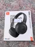 A picture of Headset JBl Price 100k Call WhatsApp 0712 451572 Location tabata