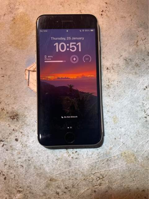 iPhone M.