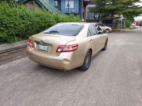 A picture of 2010 keyless XLE toyota camry for sale very sound 2