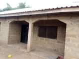 A picture of 3 bedroom flat in good condition and good area