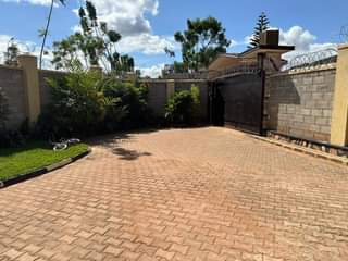 A picture of House For Sale in Seguku Katale 3bedrooms 2bathrooms sitting room