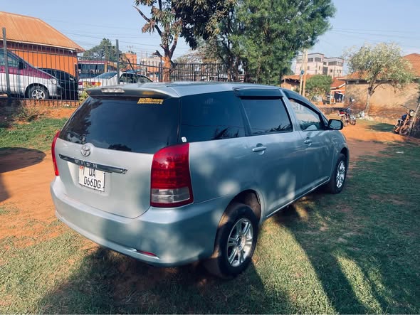 A picture of Toyota wish