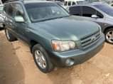 A picture of 2004 Belgium Standard Super Clean Toyota Highlander with everything blessed