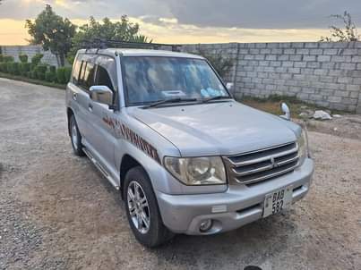 used mitsubishi pajero