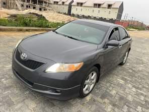 A picture of This is ultra clean Camry 2007 model sport edition first