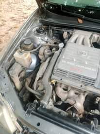 A picture of 2000 Toyota Avalon 2000
