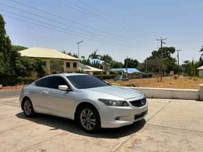 A picture of Clean used 2010 accord coupe Location is kaduna Price is
