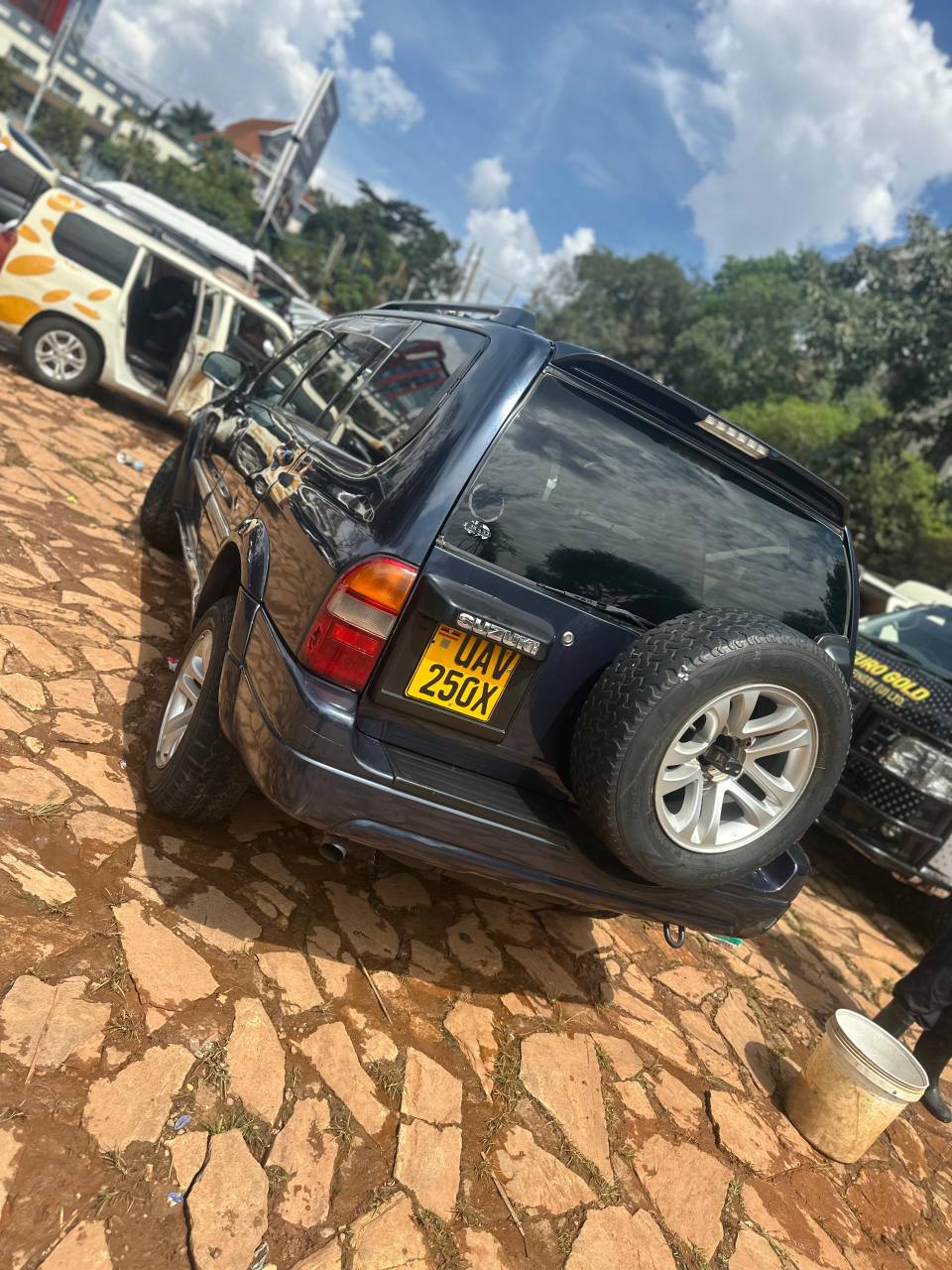A picture of Suzuki Escudo
