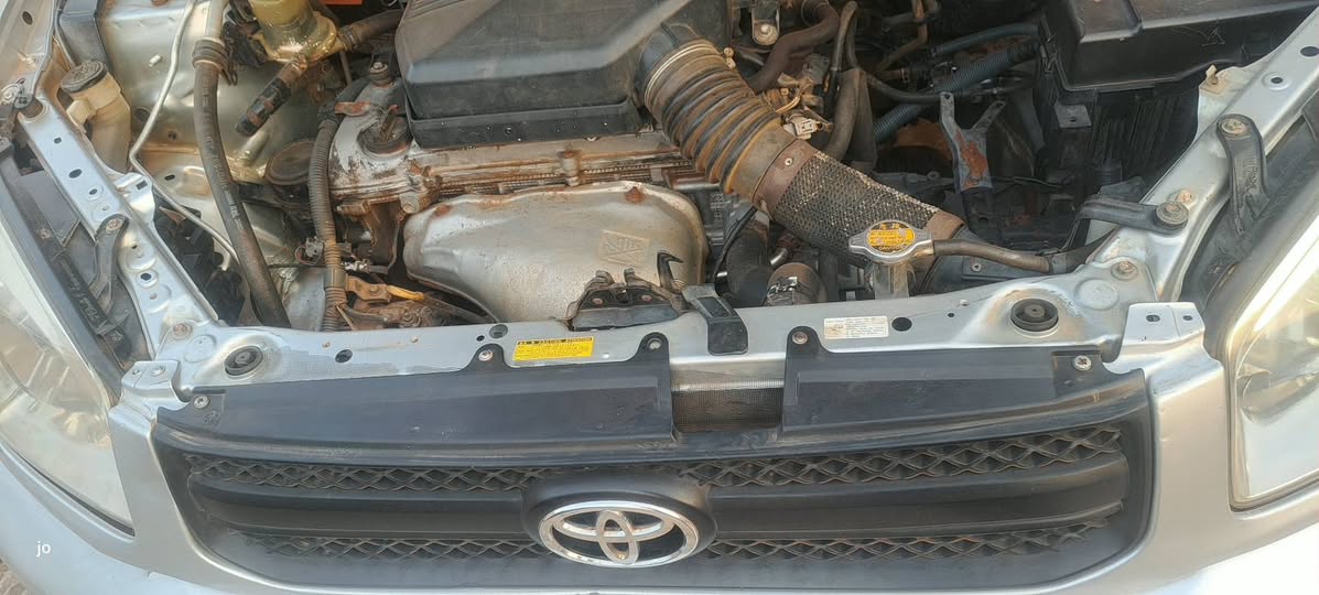 A picture of Super clean Rav4 First body