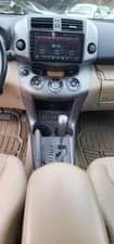 A picture of Toyota rav4 2012