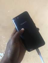A picture of Oppo A83