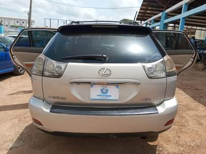 A picture of Lexus RX350