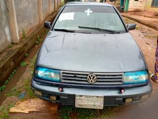 A picture of Volkswagen Jetta car