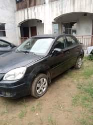 A picture of Kia Rio 08 model manual transmission sound engine good tyres
