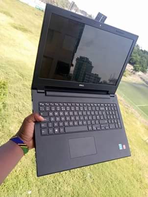 A picture of Dell laptop