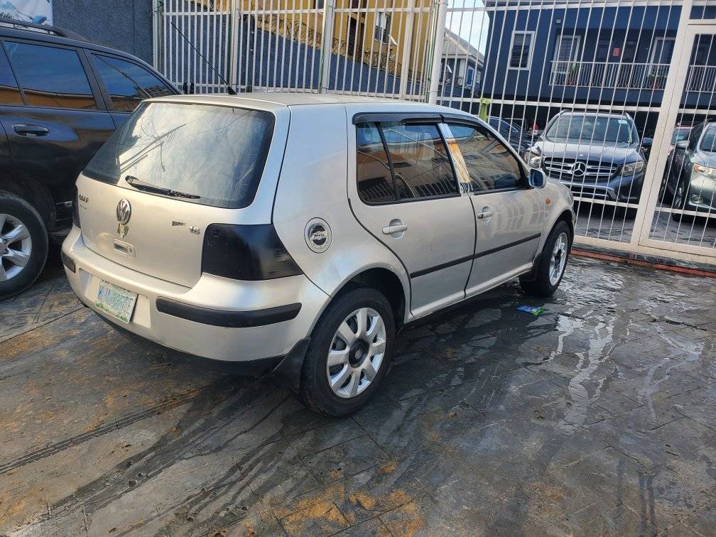 A picture of 2003 Volkswagen GOLF 4 Manual drive AC need attention first