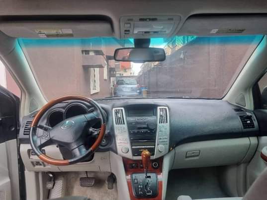 A picture of Direct tokunbo Lexus Rx 350 Clean interior and exterior Everything