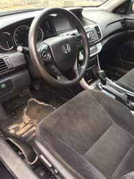 A picture of Honda Accord 2013 keyless and first body now Price 8