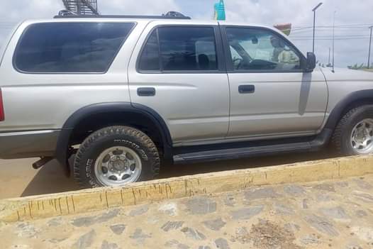 A picture of Toyota 4 runner 4 plugs engine Is available with good