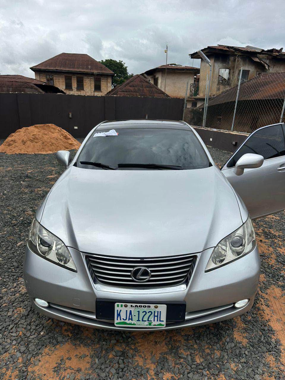 A picture of 2009 Lexus ES350 Super Clean in and out Untouched Engine