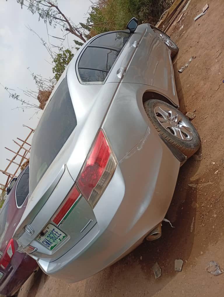A picture of Hot distress 2010 accord With absolute nothing to fix untampered