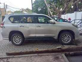 A picture of 2016 Toyota Landcruiser prado