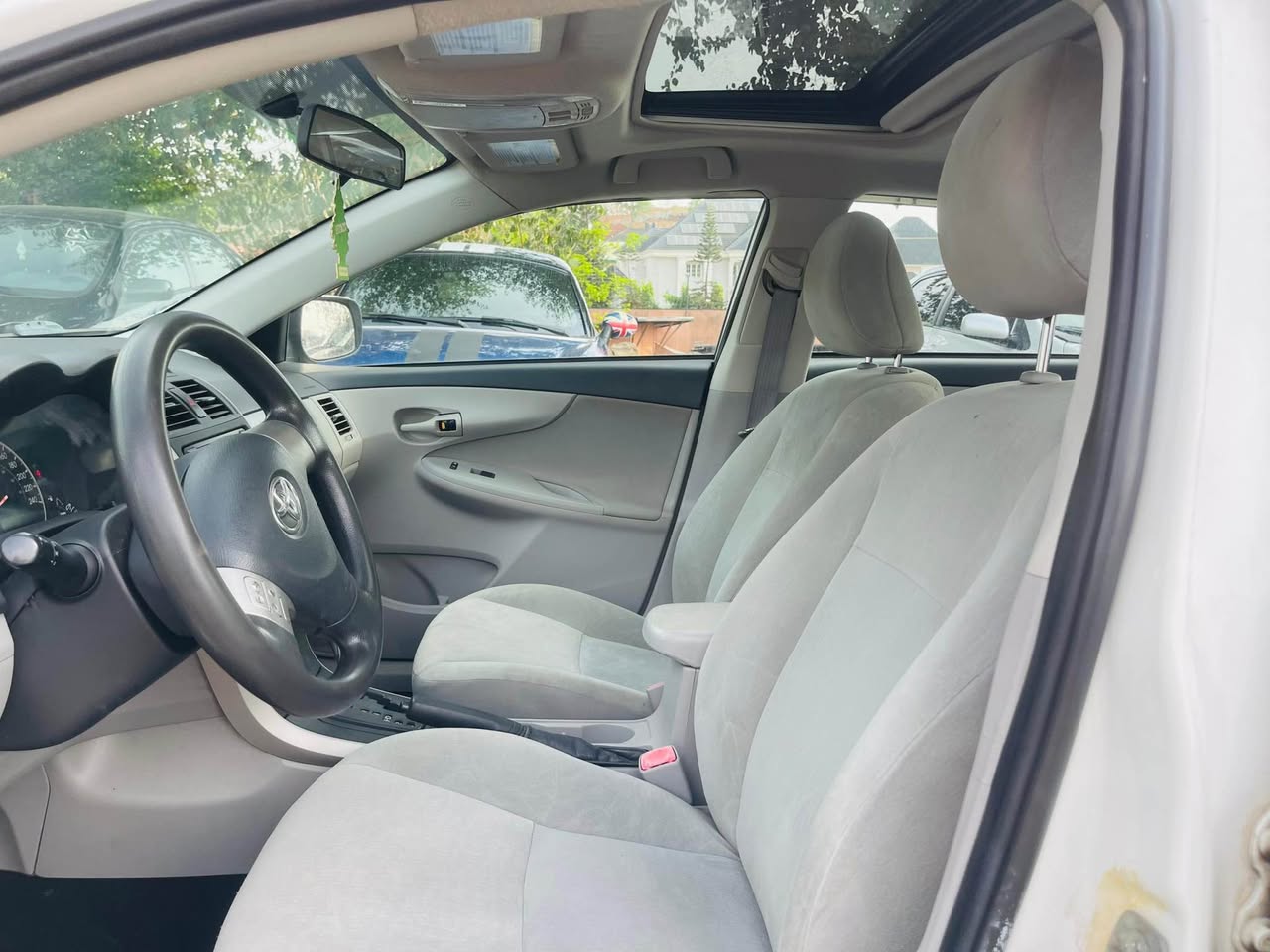 A picture of Foreign used 2014 Toyota Corolla LE