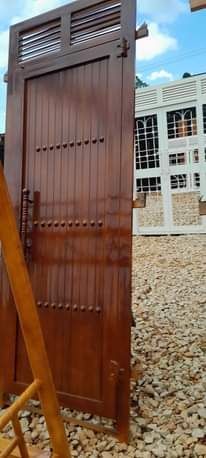 A picture of Aluminium and stainless Steel