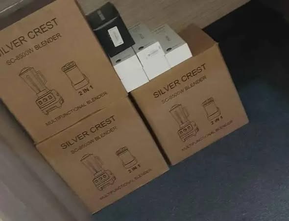 A picture of Silver crest heavy duty blender 8500w