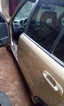 A picture of HONDA CR V
