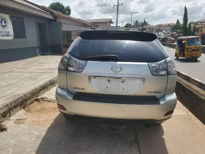 A picture of Lexus 05