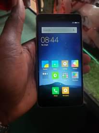A picture of Sony Xperia and redmi