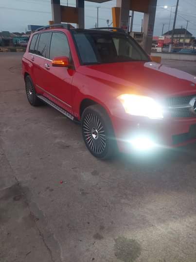 A picture of Glk350 2011 model for sale