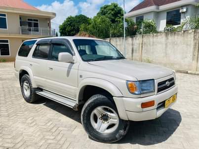 A picture of HILUX SURF