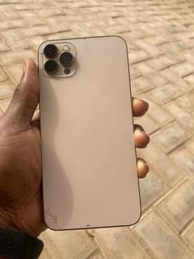 A picture of IPHONE XSMAX CONVERSION 256GB NO FACE ID NO TRUE TONE