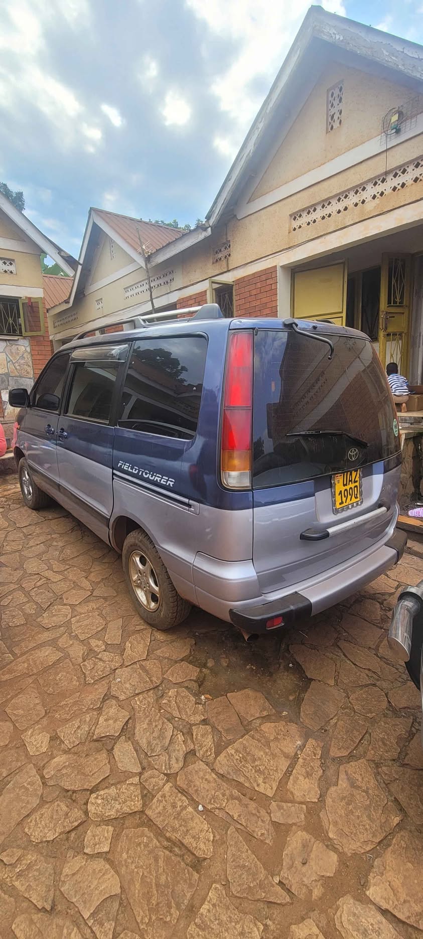 A picture of 1997 Toyota noah field tourer
