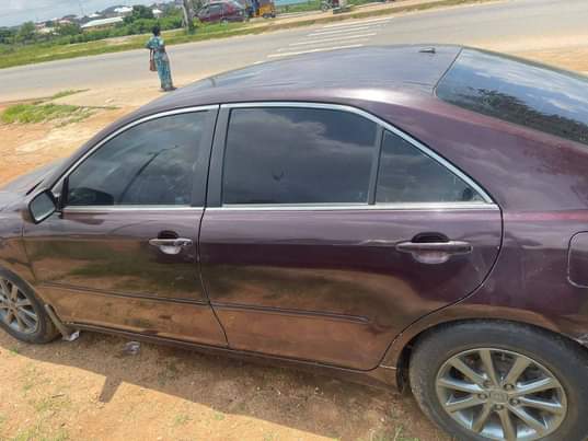A picture of 2010 Camry muscle keyless
