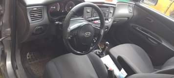 A picture of Kia Rio 2010