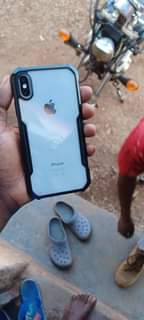 A picture of Iphone x