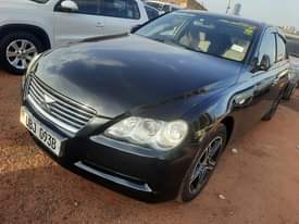 A picture of Toyota Mark x