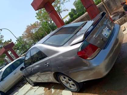 A picture of 2006 TOYOTA CAMRY