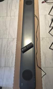 A picture of LG dolby Atmos soundbar 4k resolution home cinema system wtt1000