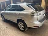 A picture of Extra clean deal First body Lexus Rx 330 2005 model
