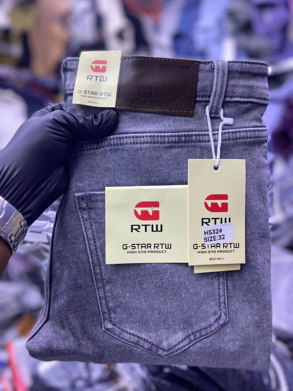 A picture of Geansy original Azipauki wala kuchuja piga cm uletewe popote 0687040712