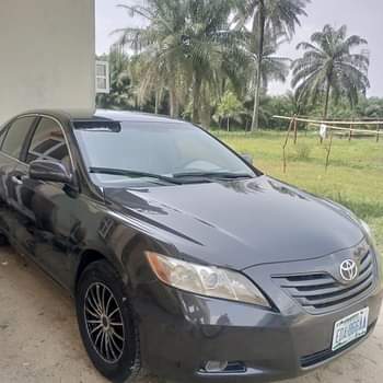 A picture of Toyota Camry 08
