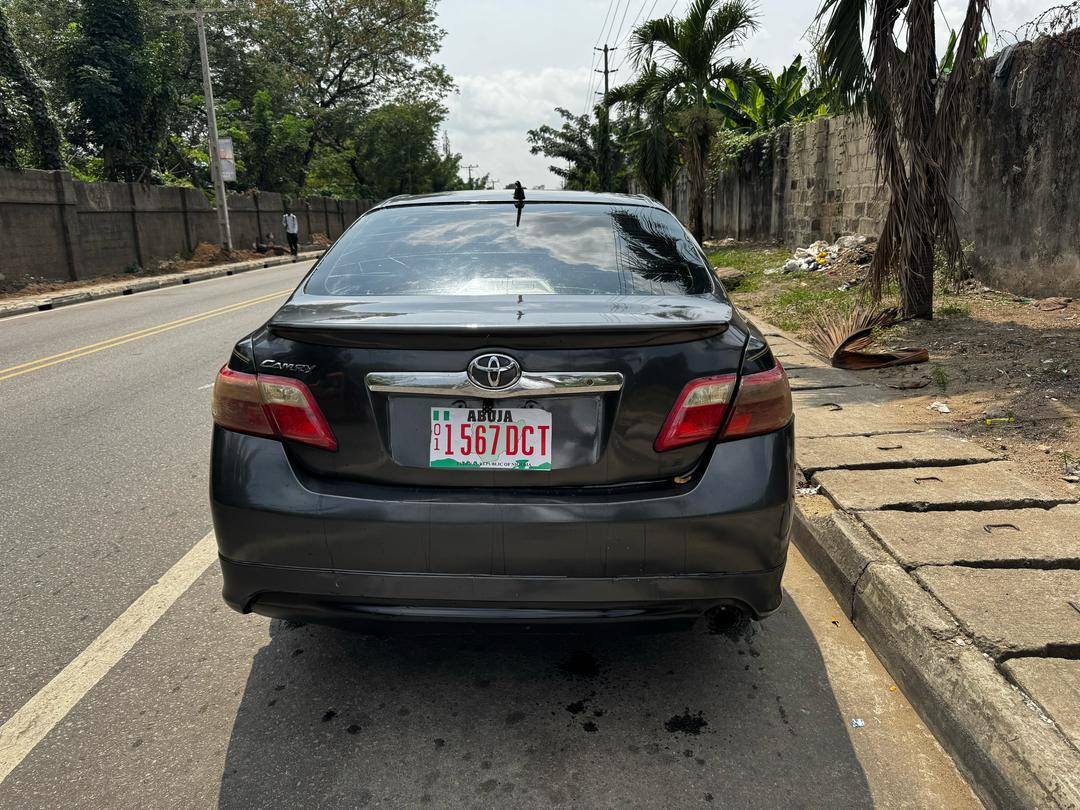 A picture of Awoof Dealer deal Registered 2008 Toyota Camry flash on first