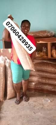 A picture of Weekend sales weekend sales Come and carry a bag of