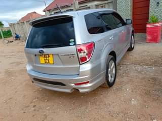 A picture of SUBARU FORESTER XT DX 17 5M