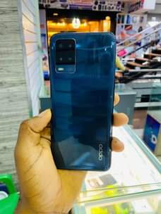 A picture of Oppo A54