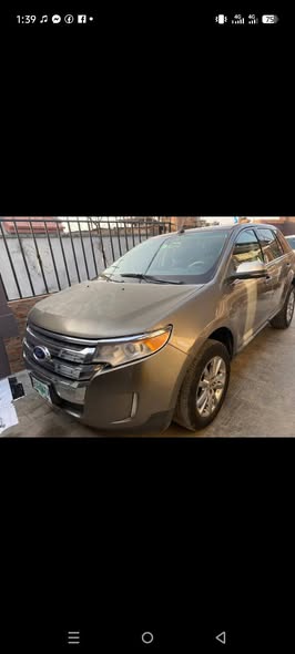 A picture of First body Ford edge engine and gear AC is working